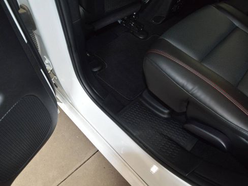 Used 2025 Dodge Durango GT AWD/4WD image 26
