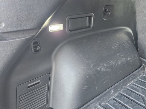 Used 2020 Chevrolet Blazer RS image 32