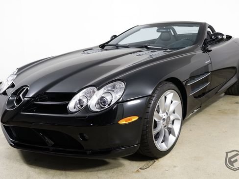Used 2008 Mercedes-Benz SLR image 7