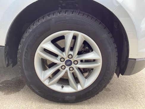 Used 2017 Ford Edge SEL w/ Equipment Group 201A AWD/4WD image 9