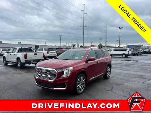 Used 2023 GMC Terrain Denali w/ Denali Premium Package AWD/4WD image 1