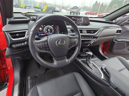 Used 2019 Lexus UX 250h image 17