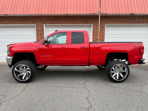 Used 2019 Chevrolet Silverado 1500 LT w/ All Star Edition image 22