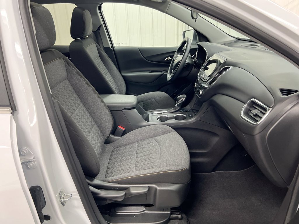 Used 2024 Chevrolet Equinox LT AWD/4WD image 22