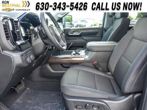 New 2025 Chevrolet Silverado 2500 LT w/ Z71 Chrome Sport Edition image 8