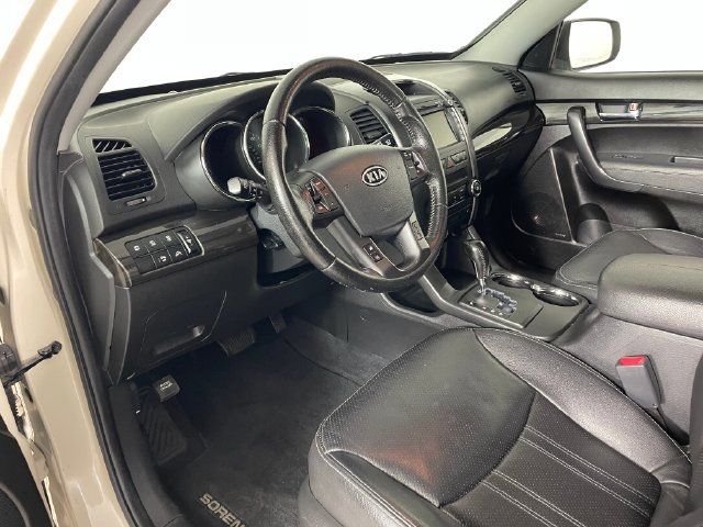 Used 2012 Kia Sorento EX w/ EX V6 Premium Pkg FWD image 3