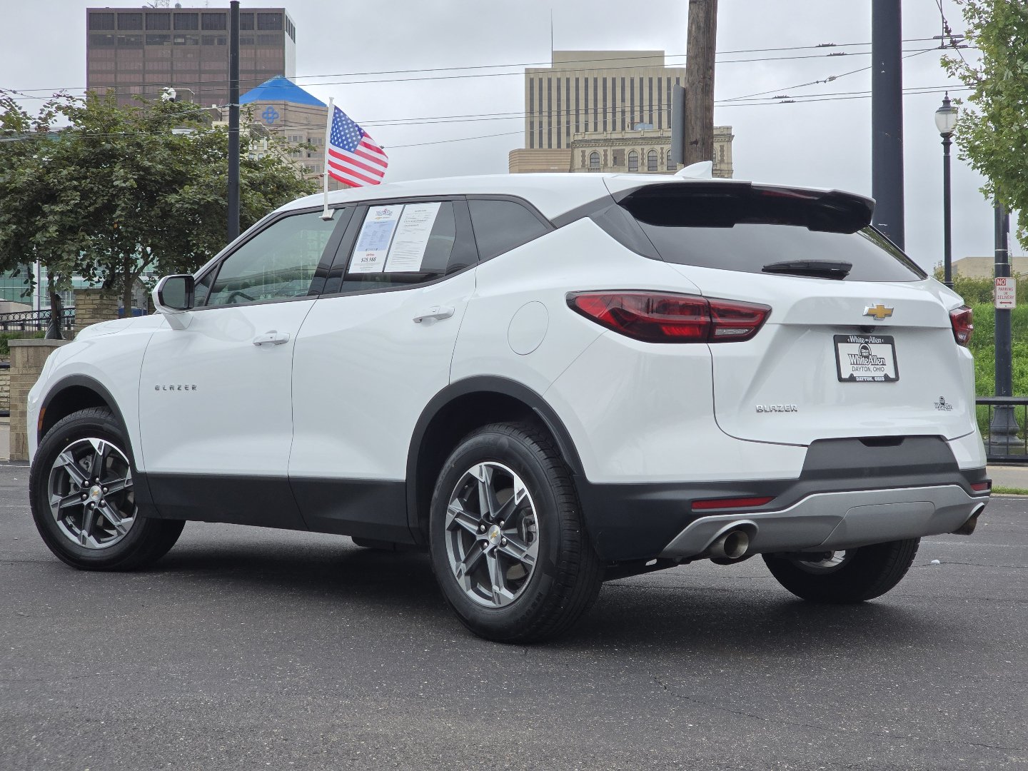Used 2025 Chevrolet Blazer LT FWD image 19
