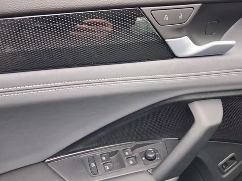 New 2026 Volkswagen Tiguan SE AWD/4WD image 18