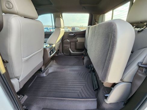 Used 2020 GMC Sierra 1500 SLT image 26