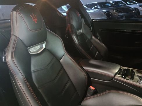 Used 2018 Maserati GranTurismo Sport RWD image 33