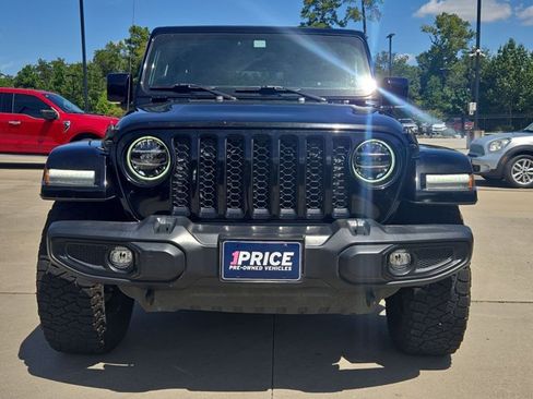 Used 2021 Jeep Wrangler Unlimited Sahara w/ Cold Weather Group AWD/4WD image 2