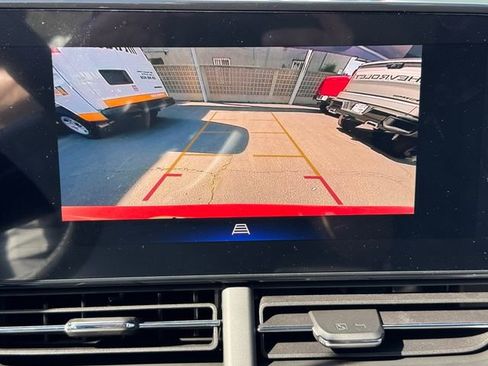 New 2026 Chevrolet Trax LT w/ Driver Confidence Package image 15