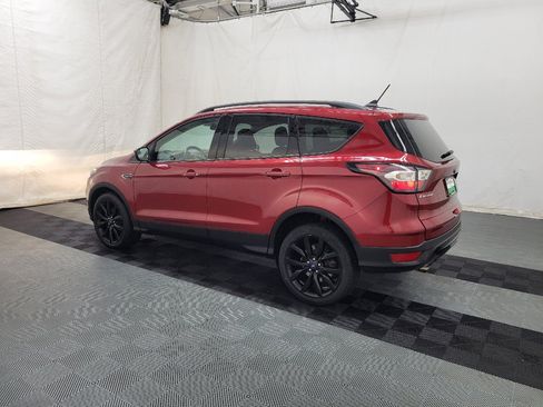 Used 2018 Ford Escape SE w/ SE Sport Appearance Package AWD/4WD image 3