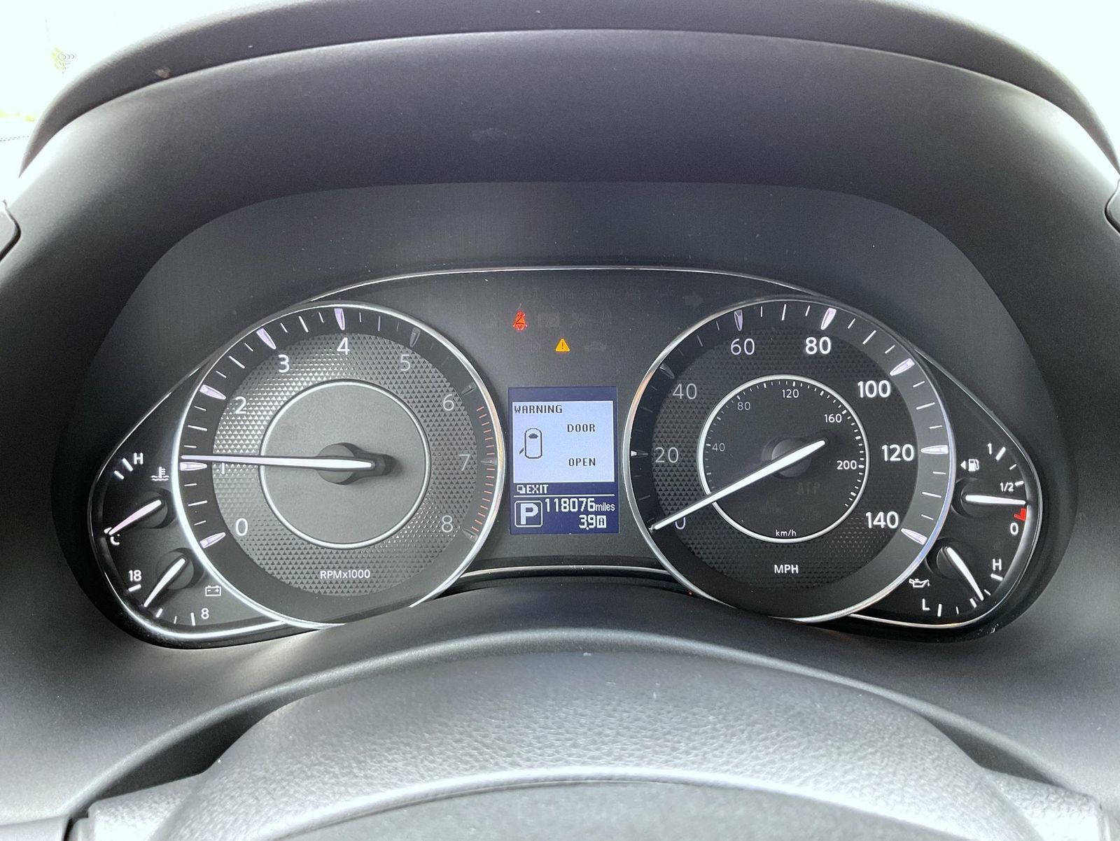 Used 2017 Nissan Armada Platinum RWD image 12