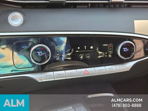 Used 2024 Genesis GV70 2.5T w/ Select Package image 23