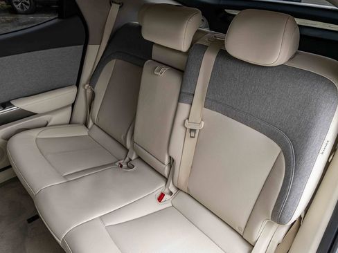 Used 2024 Genesis GV60 RWD image 24