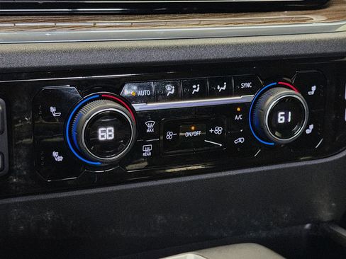 Used 2023 Chevrolet Silverado 1500 RST w/ Convenience Package II image 10