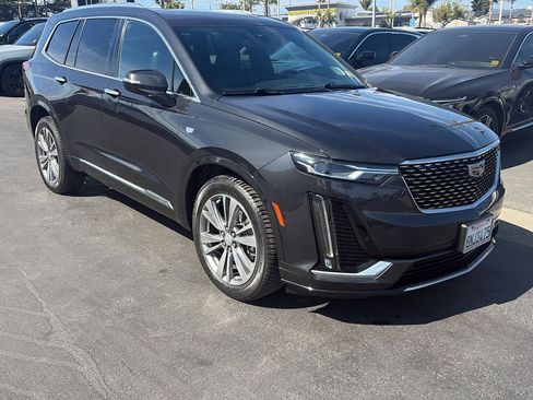 Used 2020 Cadillac XT6 Premium Luxury AWD/4WD image 1