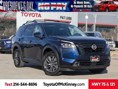Used 2022 Nissan Pathfinder SV w/ SV Black Package