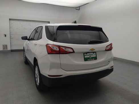 Used 2019 Chevrolet Equinox LS w/ LS Convenience Package AWD/4WD image 6