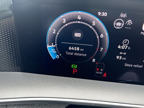 Certified 2026 Volkswagen Tiguan S FWD image 19