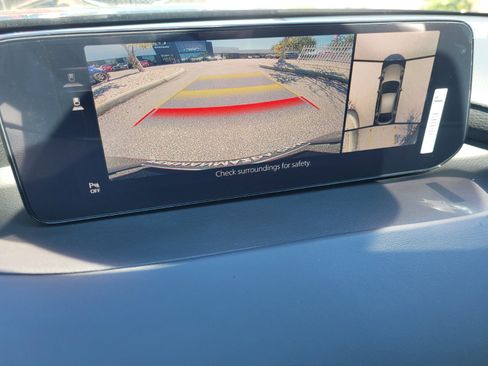 New 2026 MAZDA MAZDA3 Hatchback w/Premium Plus Pkg image 33