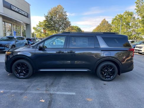 New 2026 Kia Carnival SX image 8