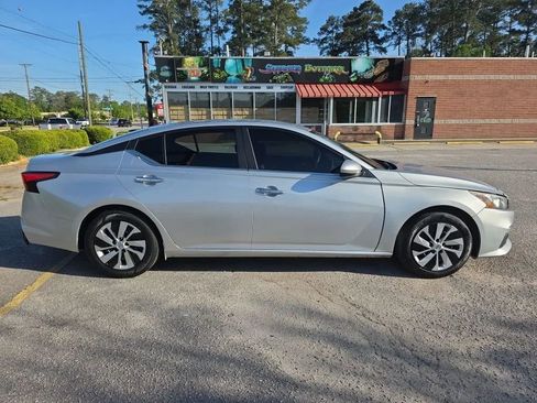Used 2019 Nissan Altima 2.5 S image 5