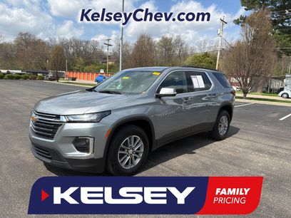 Used 2023 Chevrolet Traverse LT