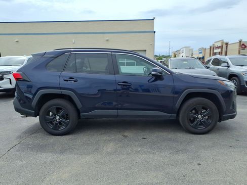 Used 2024 Toyota RAV4 XLE AWD/4WD image 27