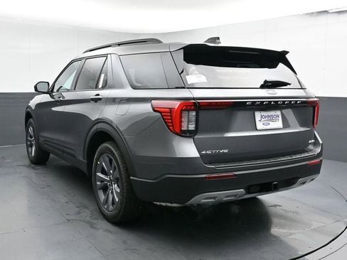 New 2026 Ford Explorer Active w/ Active Comfort Package image 8
