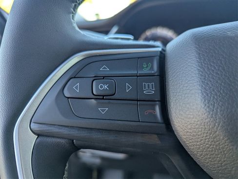 New 2025 Jeep Grand Cherokee Laredo X w/ Luxury Tech Group I image 18