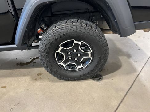 Used 2023 Jeep Gladiator Mojave w/ LED Lighting Group image 37