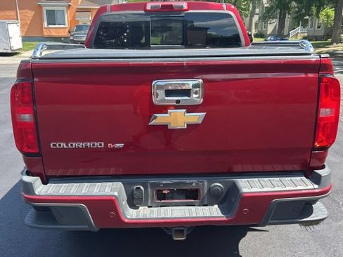 Used 2019 Chevrolet Colorado Z71 AWD/4WD image 4