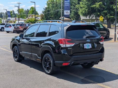 Used 2022 Subaru Forester Wilderness w/ Wilderness Package AWD/4WD image 3