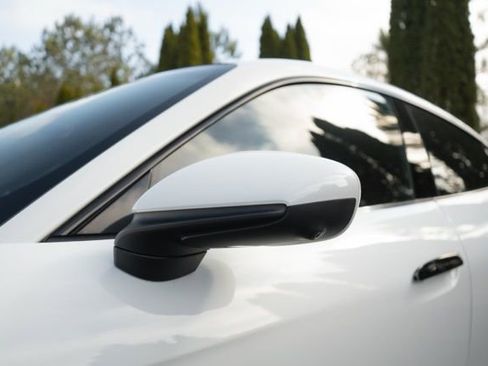 Used 2022 Porsche Taycan image 15