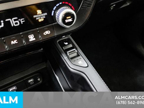 Used 2024 Kia Telluride EX w/ EX Captain's Chair Package AWD/4WD image 41