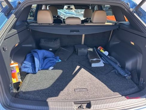 Used 2020 Volkswagen Atlas Cross Sport SEL image 17