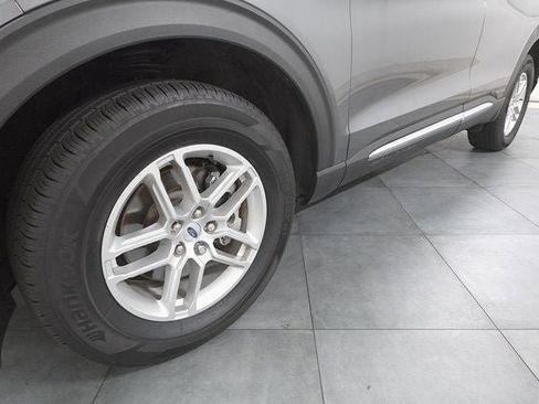 Certified 2025 Ford Explorer Active image 29
