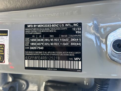 Certified 2024 Mercedes-Benz GLS 580 4MATIC image 37