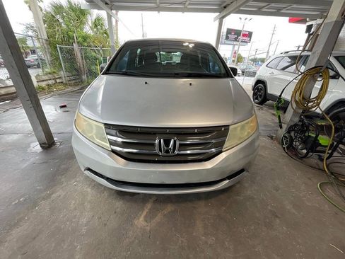 Used 2011 Honda Odyssey EX-L image 1