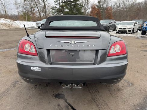 Used 2005 Chrysler Crossfire Limited image 4