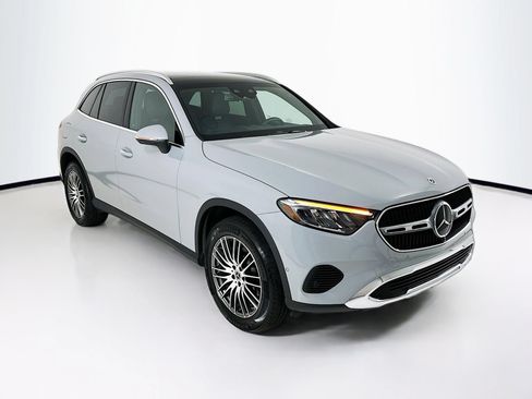 Used 2026 Mercedes-Benz GLC 300 image 1