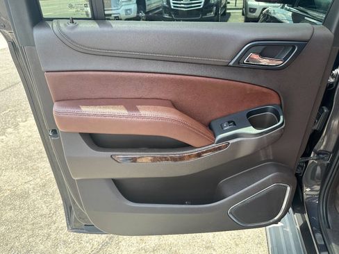 Used 2015 Chevrolet Suburban LTZ AWD/4WD image 9