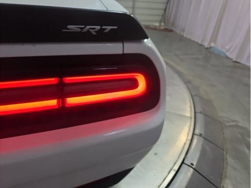 Used 2016 Dodge Challenger SRT Hellcat image 6