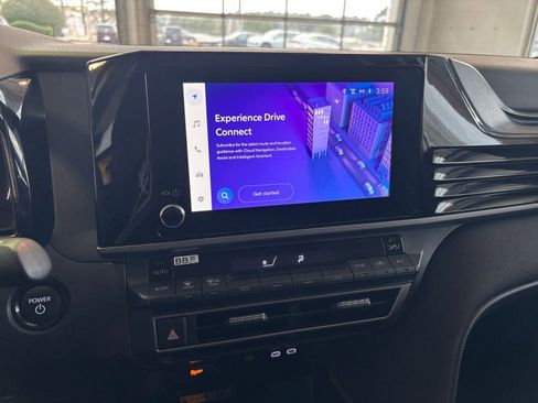 Used 2025 Toyota Camry LE image 21