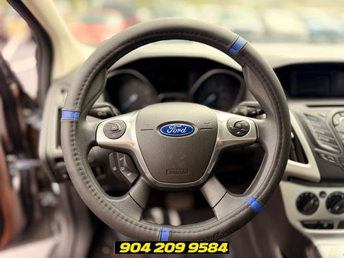Used 2014 Ford Focus SE FWD image 15