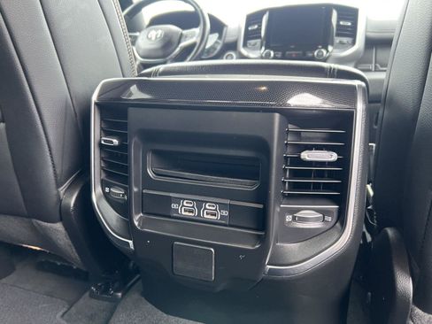 Used 2022 RAM 1500 Laramie AWD/4WD image 16