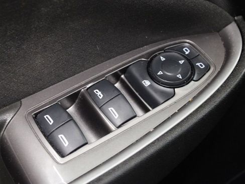 Used 2023 Chevrolet Malibu LT image 19