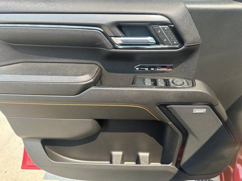 Used 2023 GMC Sierra 1500 AT4 w/ Technology Package AWD/4WD image 17